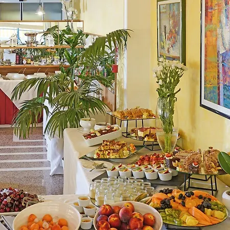 Отель Sportsman