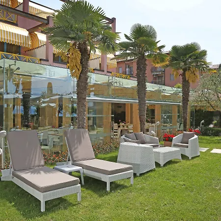 Sportsman Hotel 4*