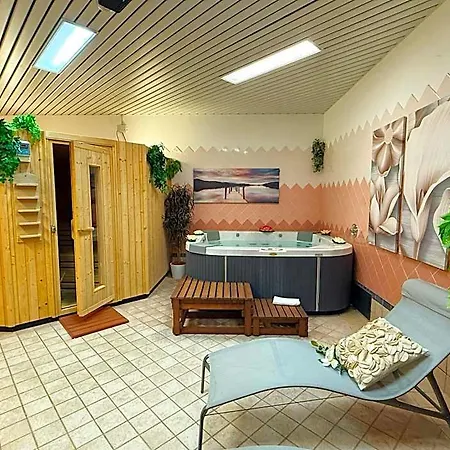 Sportsman Hotel
